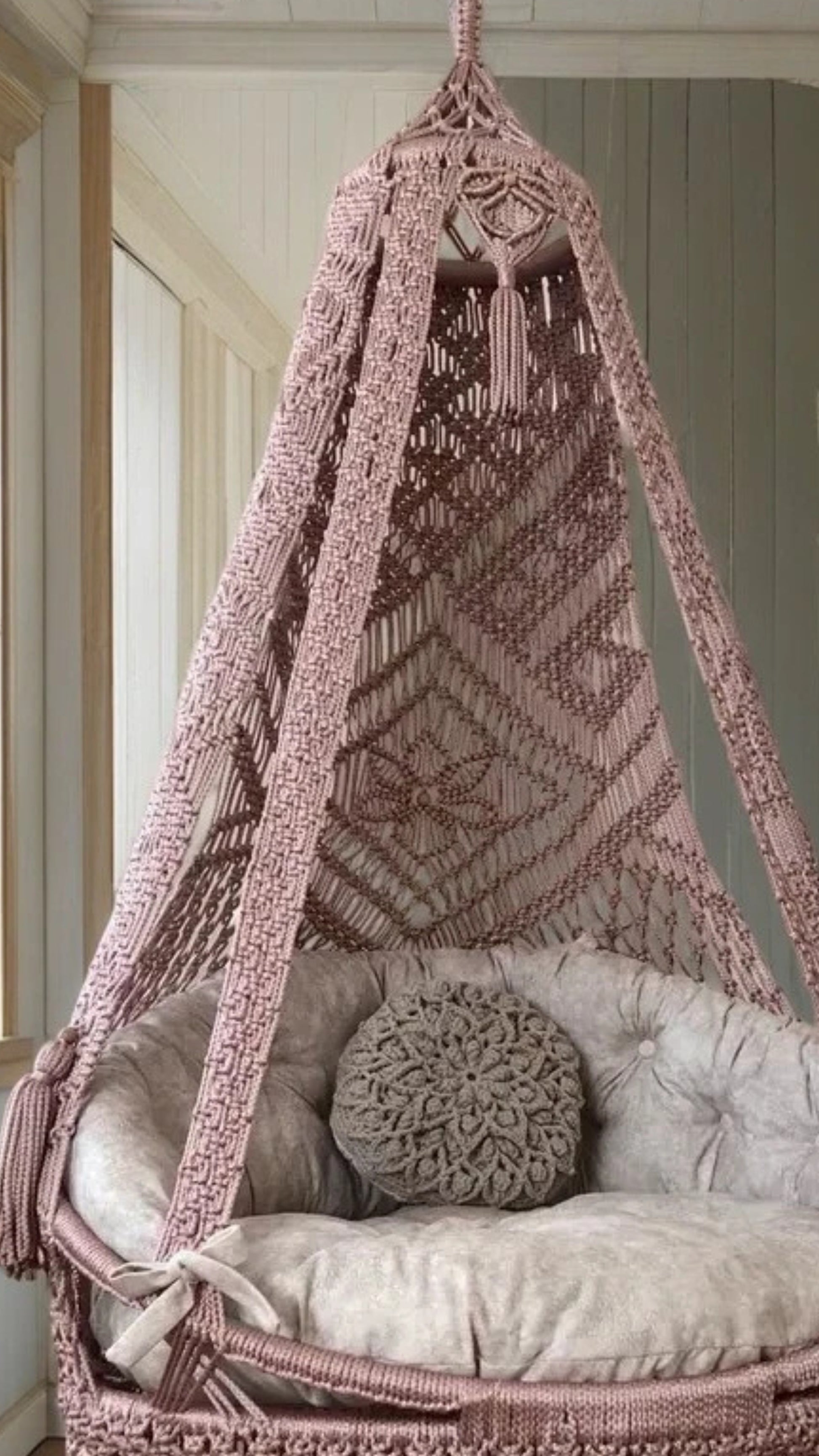 Macrame hammock swing pink
