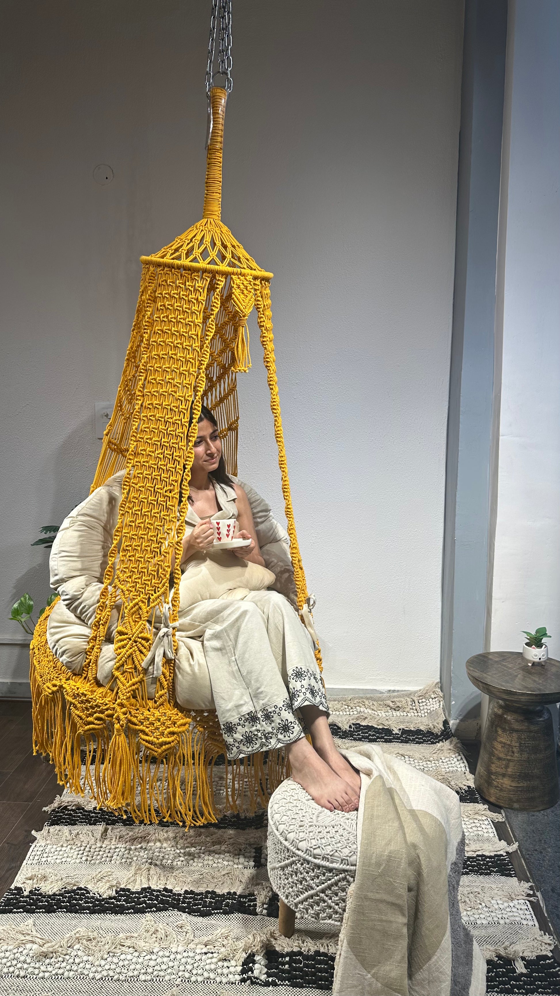 Sunshine swing with cream backrest perfect for adults and kids