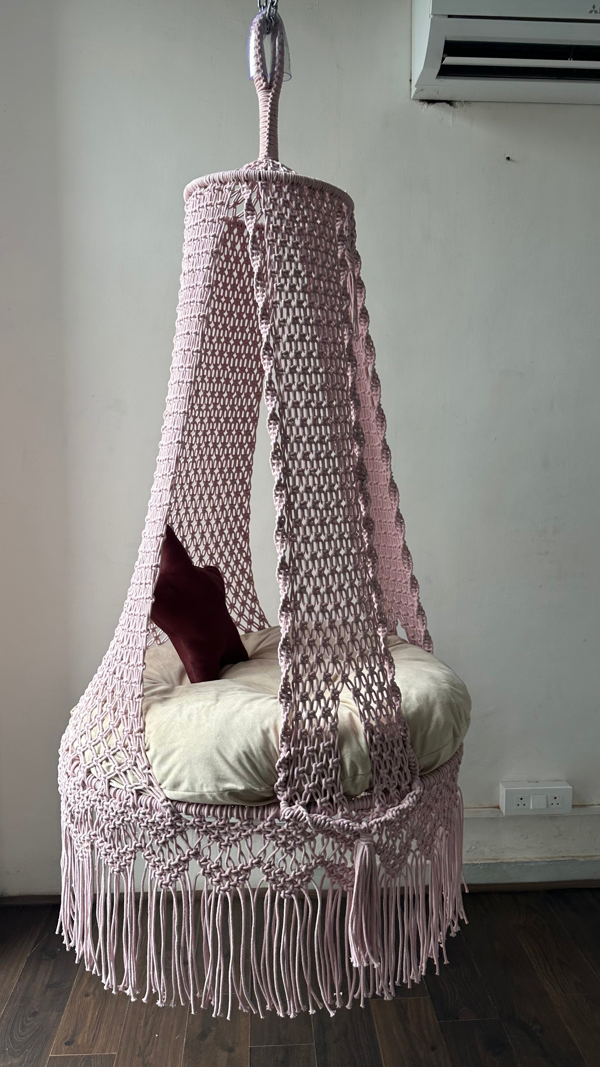 Ballet pink Outdoor Macrame Swing Seat