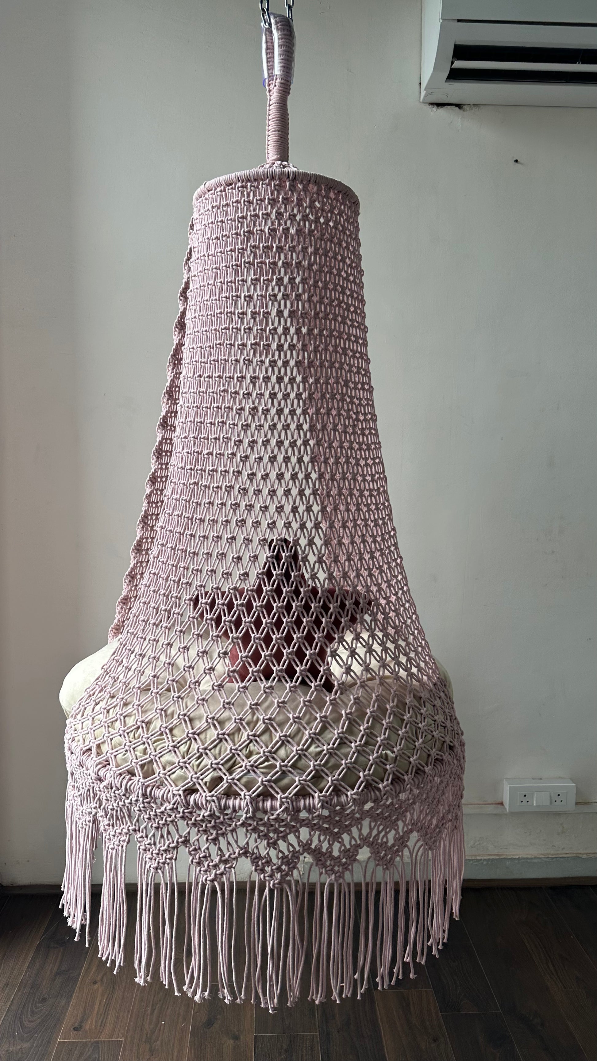 Ballet pink Outdoor Macrame Swing Seat