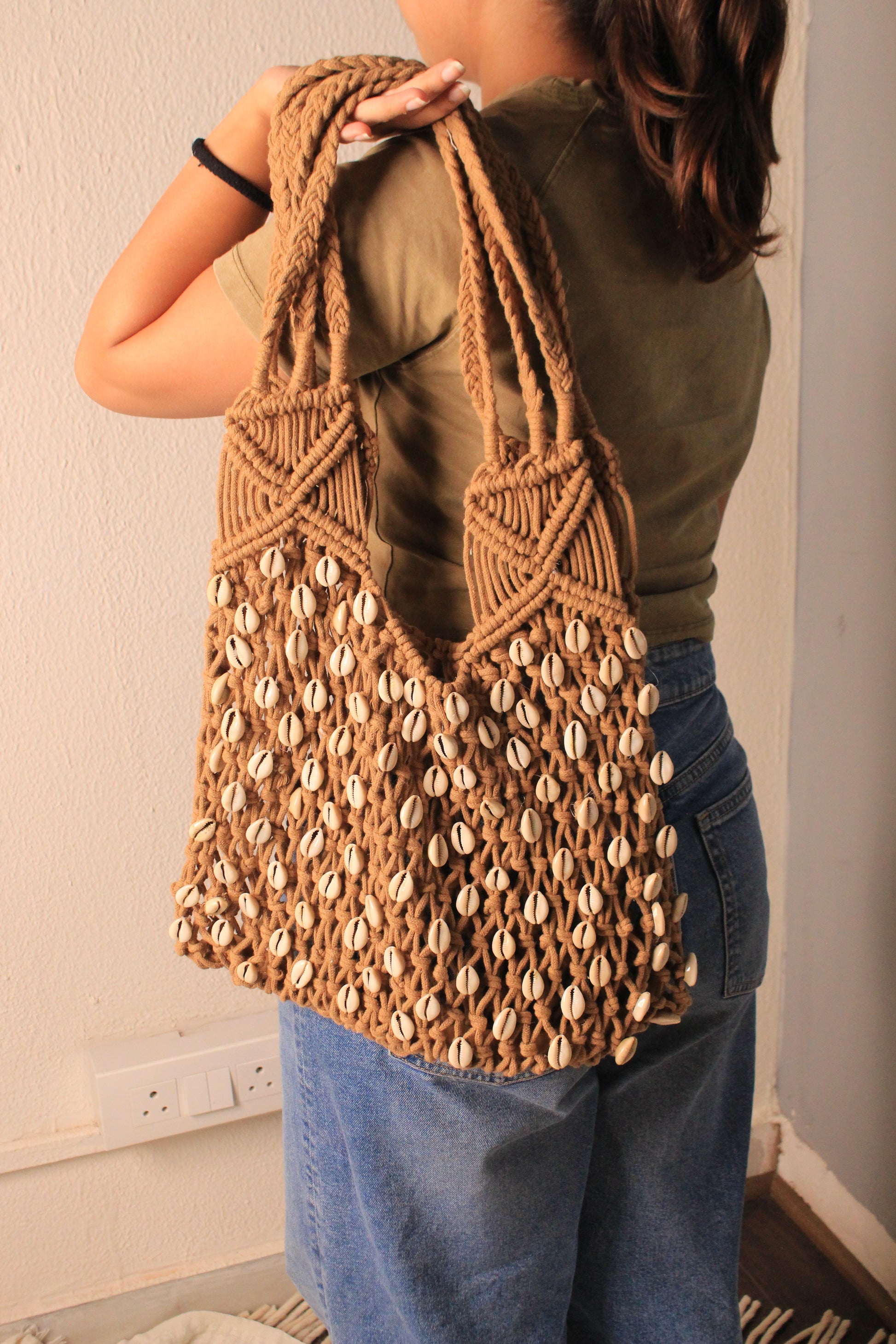 Daisy Macramé Tote – Floral-Inspired Cotton Rope Bag