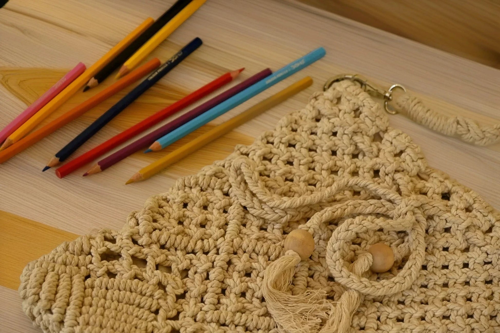 Vintage Macramé Crossbody Bag – Handmade Boho Chic Sling Purse