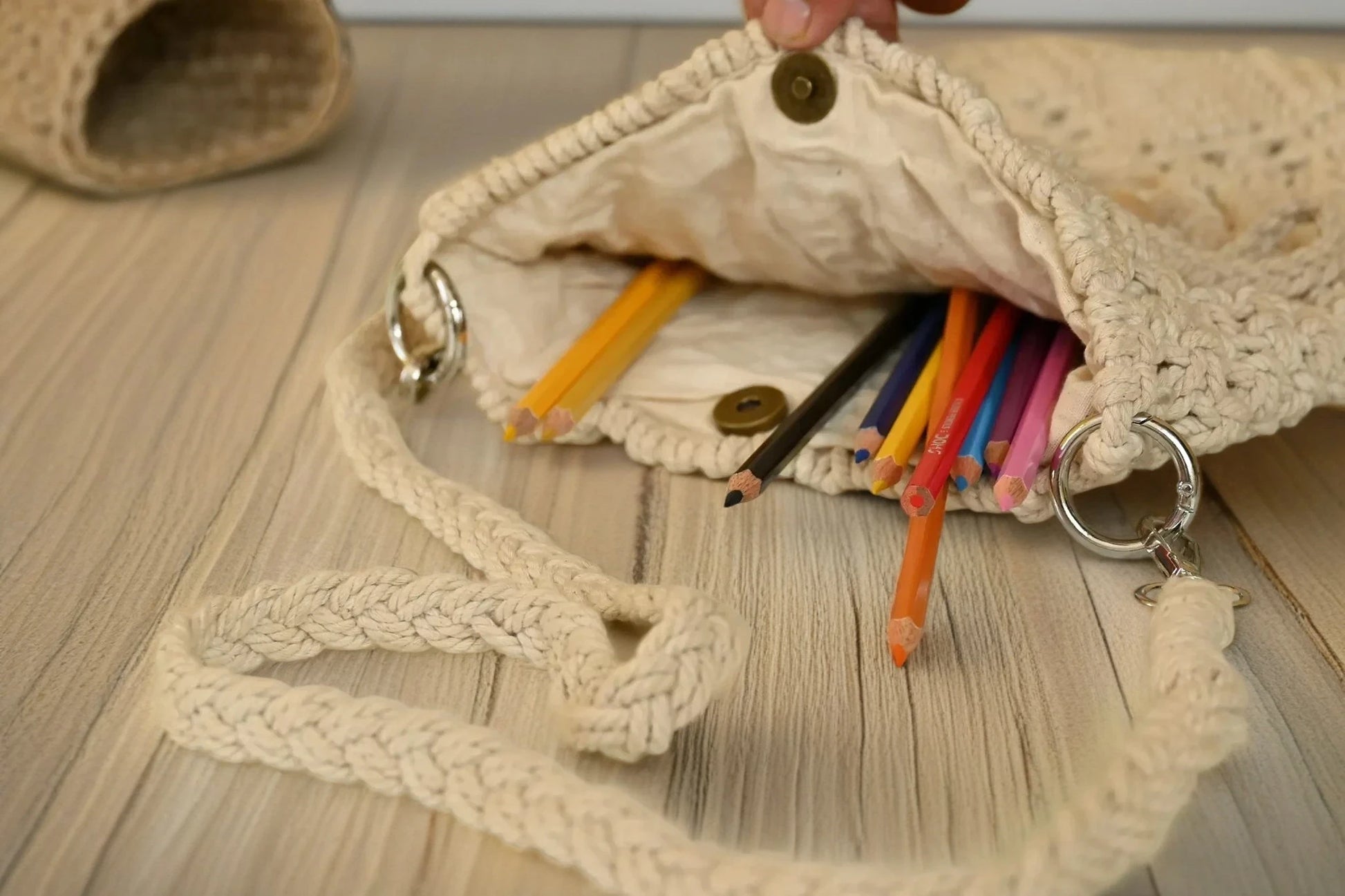 Vintage Macramé Crossbody Bag – Handmade Boho Chic Sling Purse