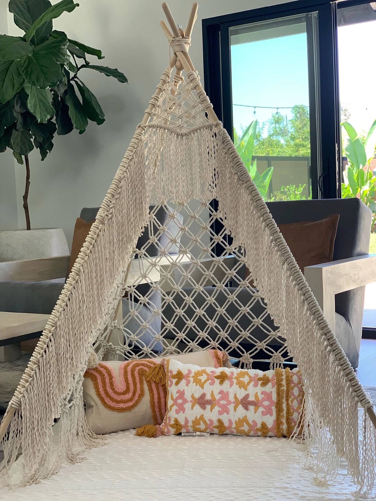 Macrame portable teepee tent for indoor and outdoor