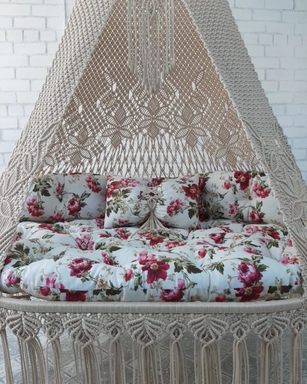 Raspberry Indoor Macrame Hammock sofa swing