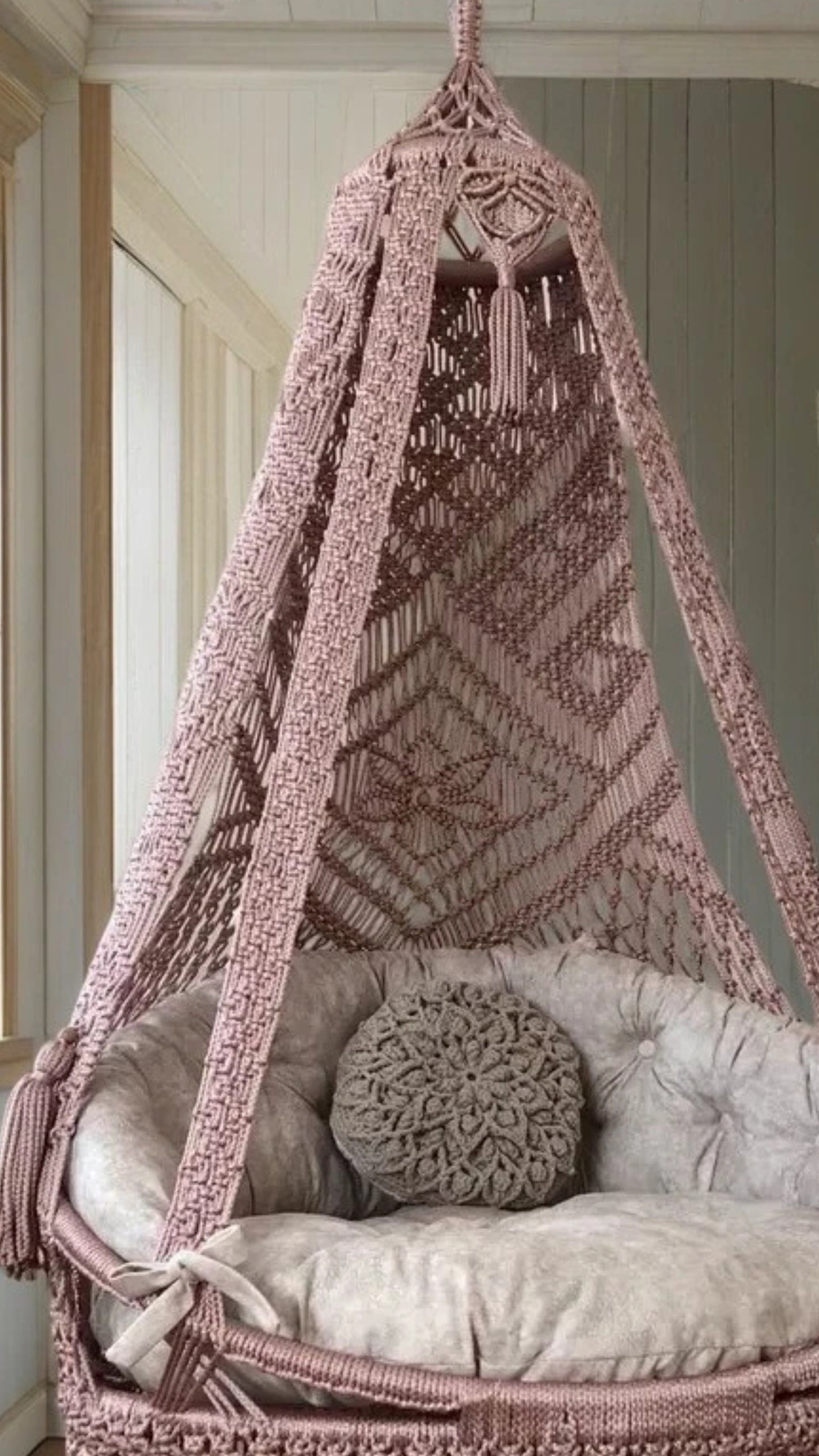 Soft Pink Macrame Swing