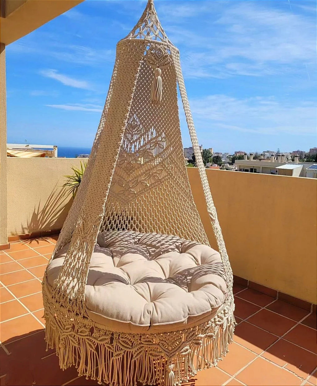Shiny macrame hanging swing
