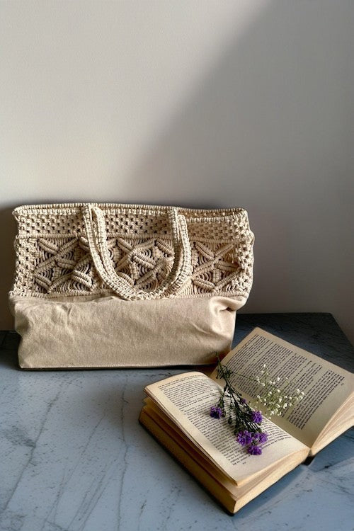 Retro Off-White Macrame Tote