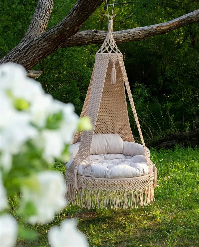 Lily macrame swing for outdoors