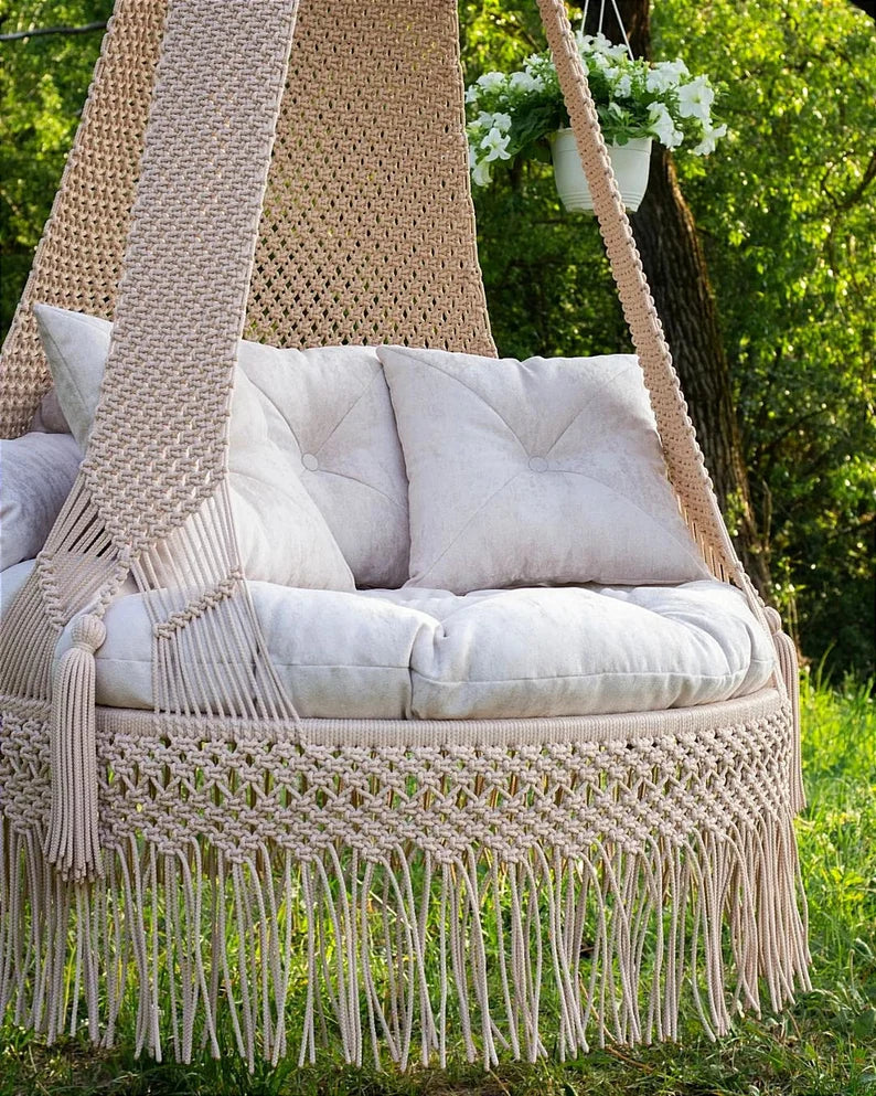 Lily macrame swing for outdoors