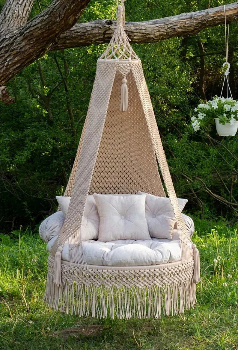 Lily macrame swing for outdoors